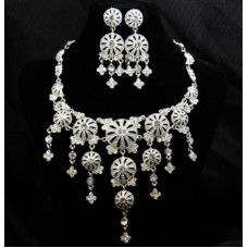 511126-101 Crystal Rhinestone Necklace Set