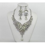 511268-101 Crystal Necklace Set