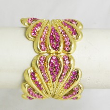 514150  pink in gold bangle