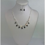 591486-117 Necklace Set in Navy