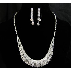 591500-101 Silver Necklace Set