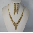 591510-201 Rhinestone Necklace Set in Gold
