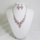511160 pink  necklace