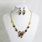 511161 purple in gold  necklace