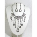 511084-102 Black Necklace Set in Silver