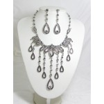 511084-102 Black Necklace Set in Silver