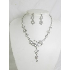 511076-101 Clear Necklace Set in Silver